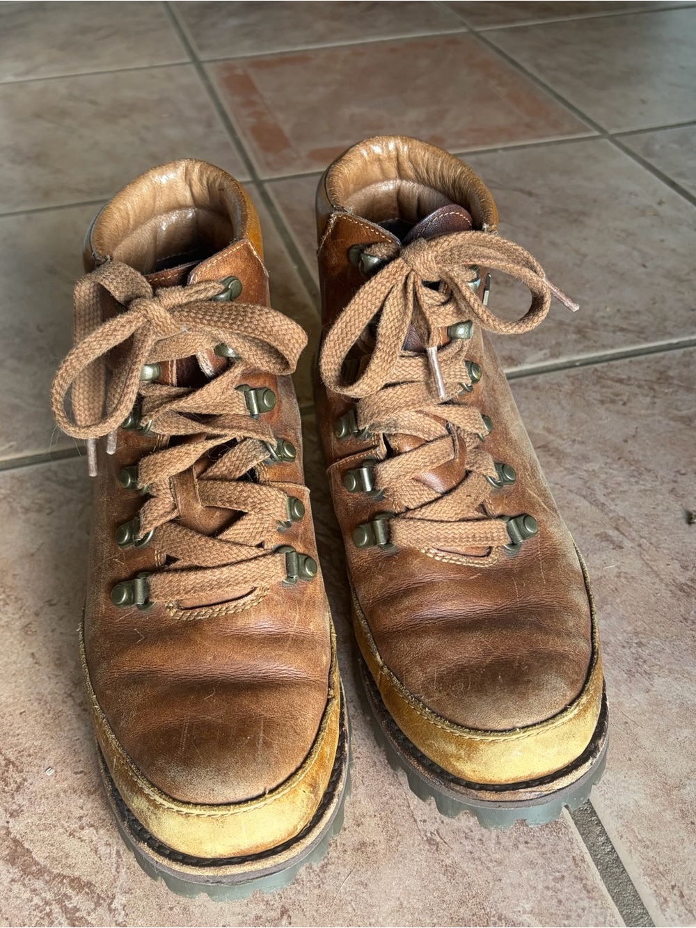Chaco water-proof Brown Leather Lace-Up Boots 7.5